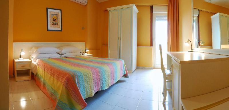 Hotel Michelangelo แตราโม ภายนอก รูปภาพ