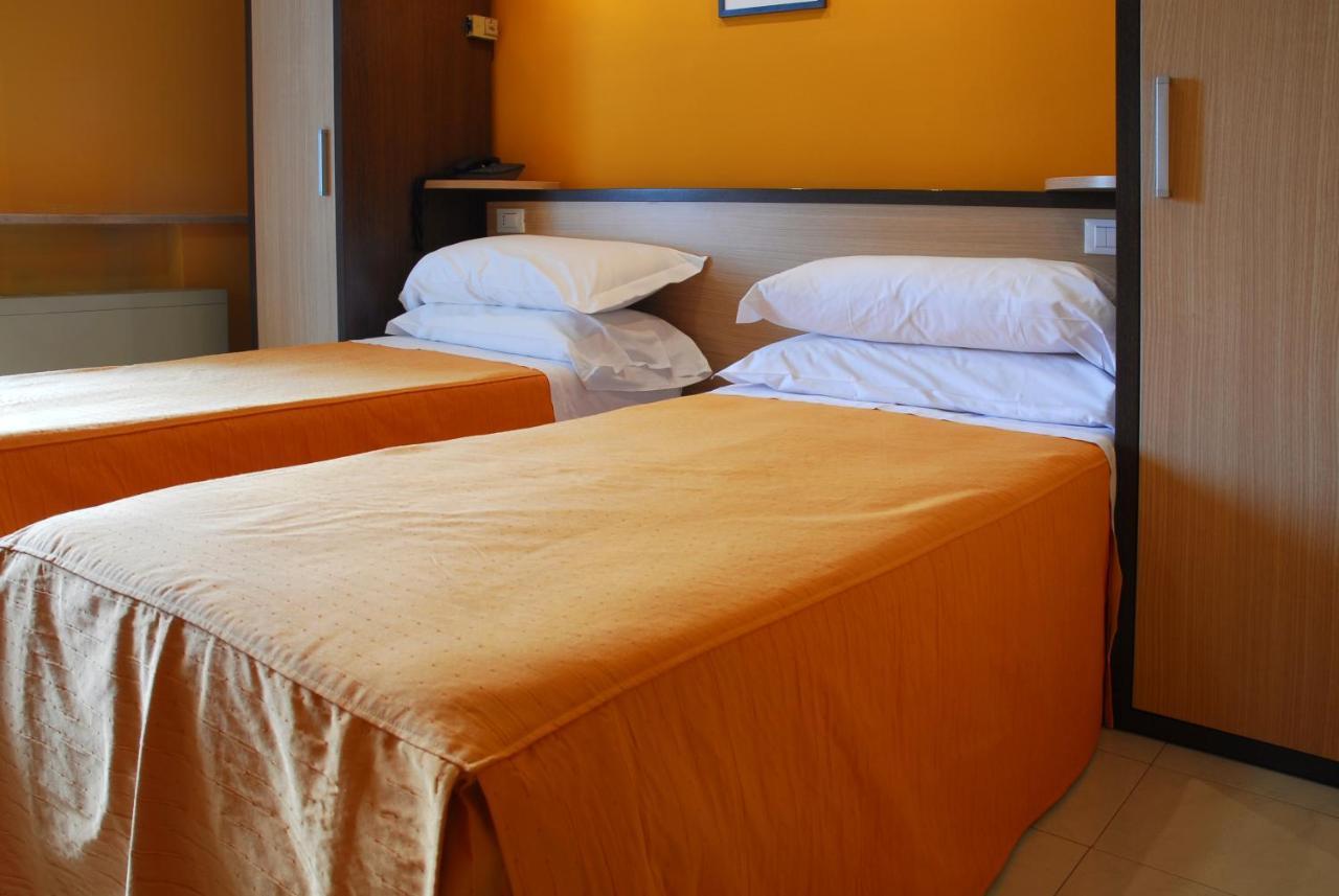 Hotel Michelangelo แตราโม ภายนอก รูปภาพ