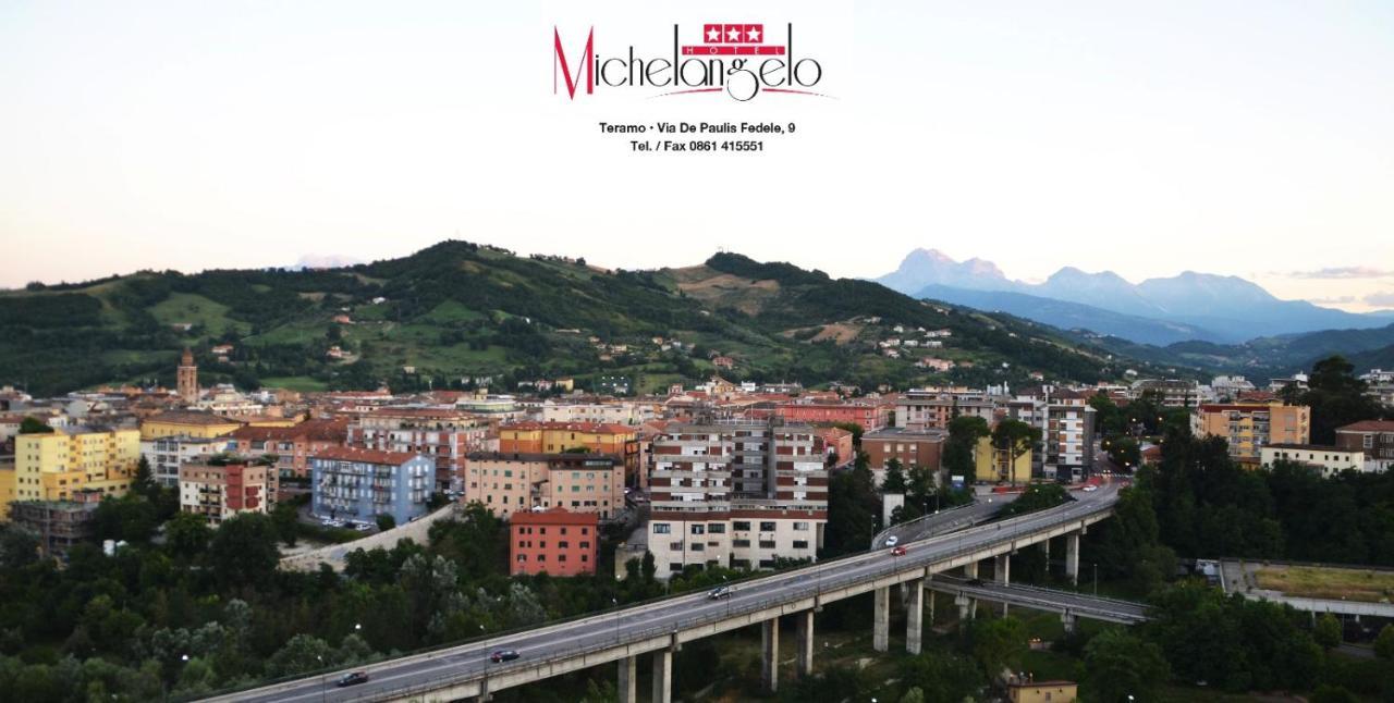 Hotel Michelangelo แตราโม ภายนอก รูปภาพ