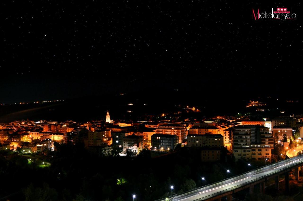 Hotel Michelangelo แตราโม ภายนอก รูปภาพ