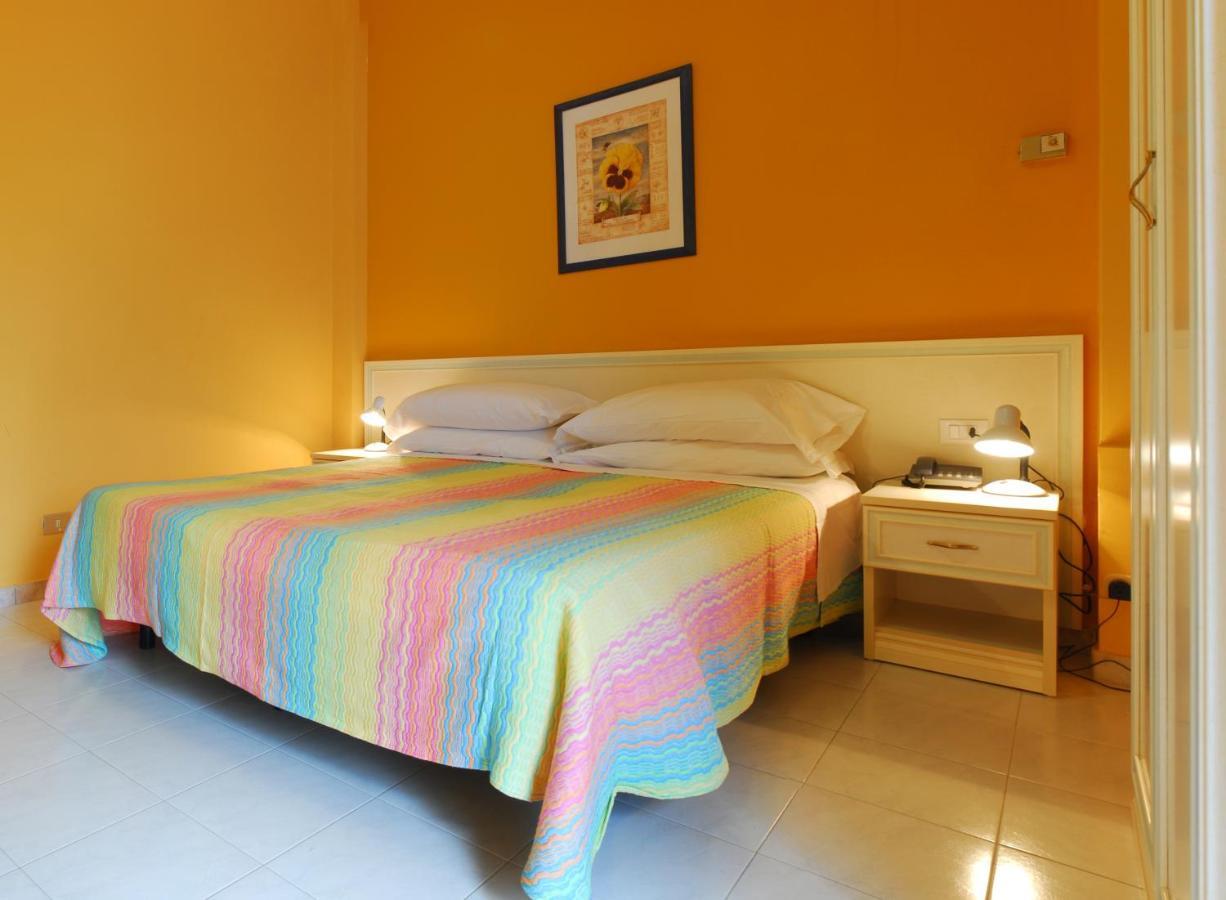 Hotel Michelangelo แตราโม ห้อง รูปภาพ